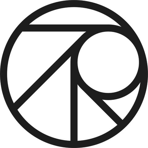 SevenRooms logo